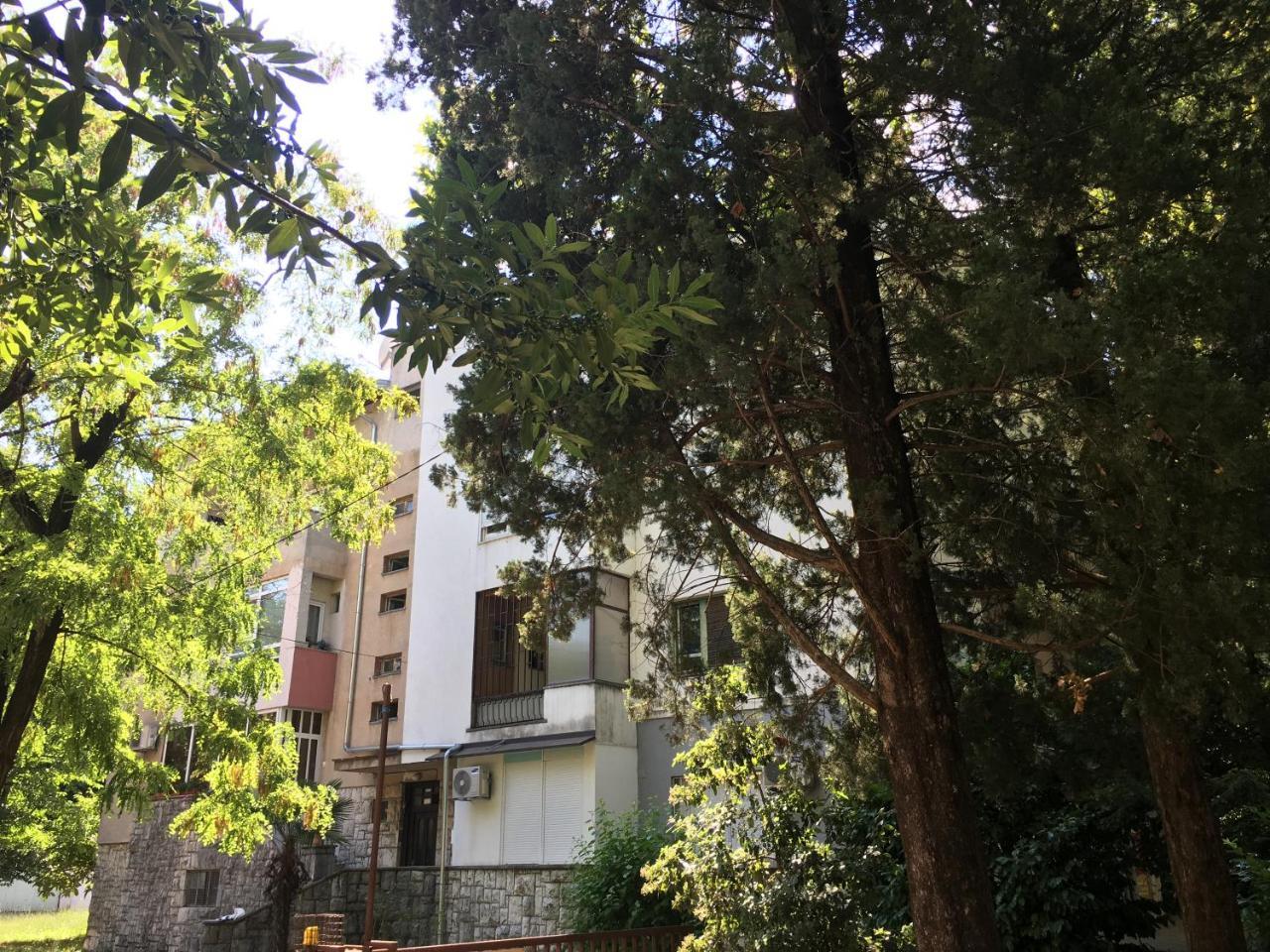 Apartments Valentina - Free Parking Mostar Esterno foto