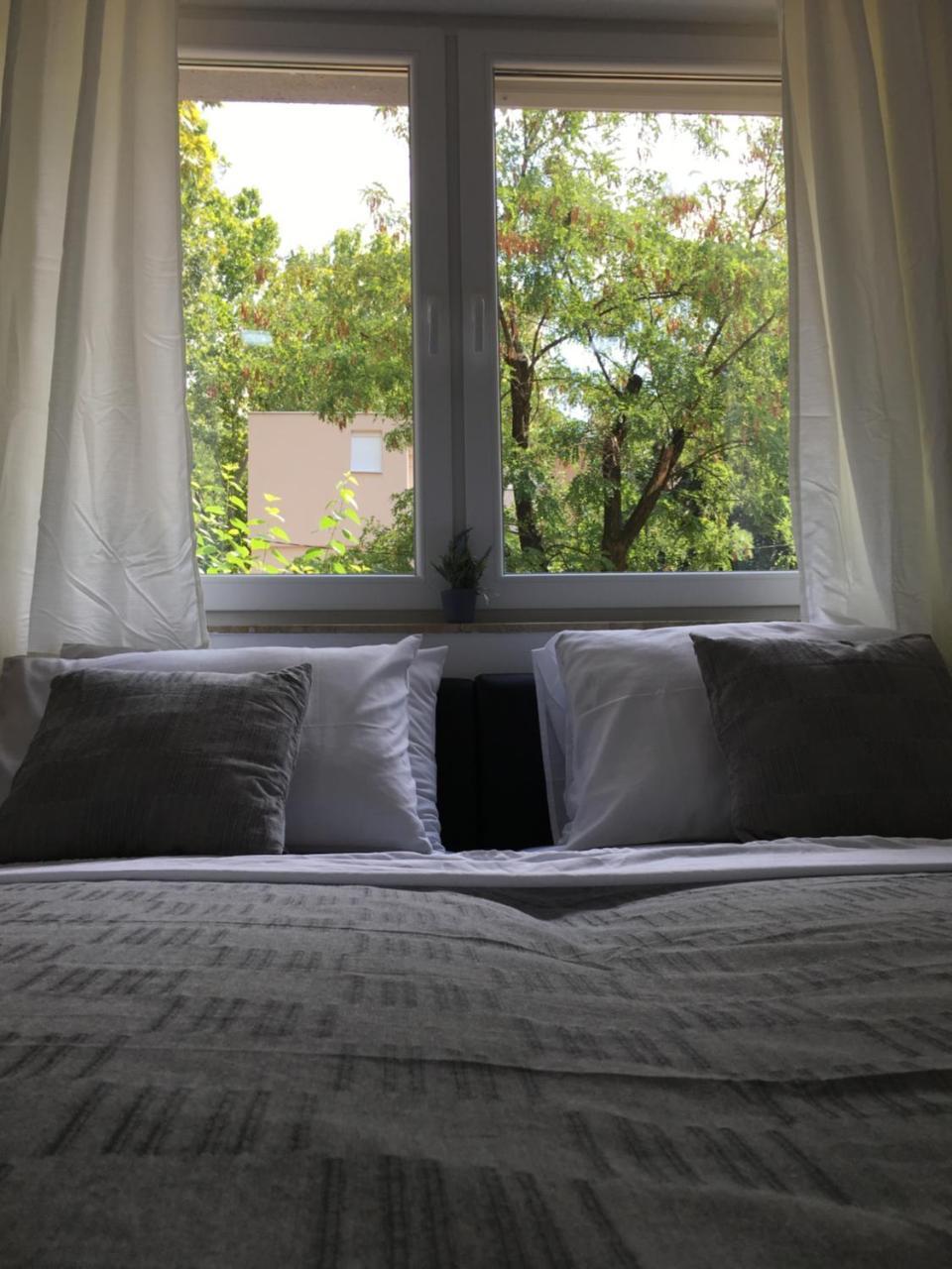 Apartments Valentina - Free Parking Mostar Esterno foto