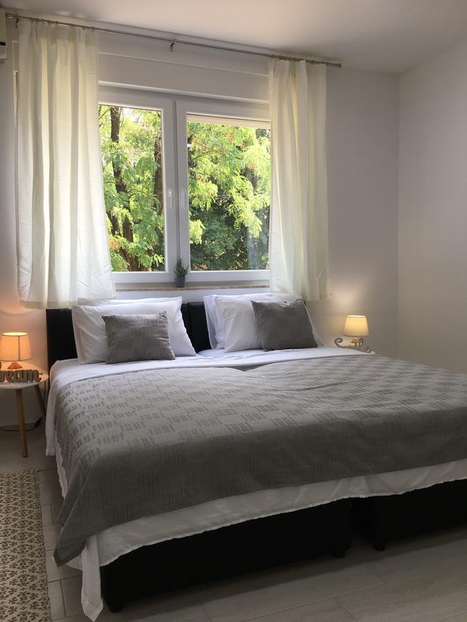 Apartments Valentina - Free Parking Mostar Esterno foto