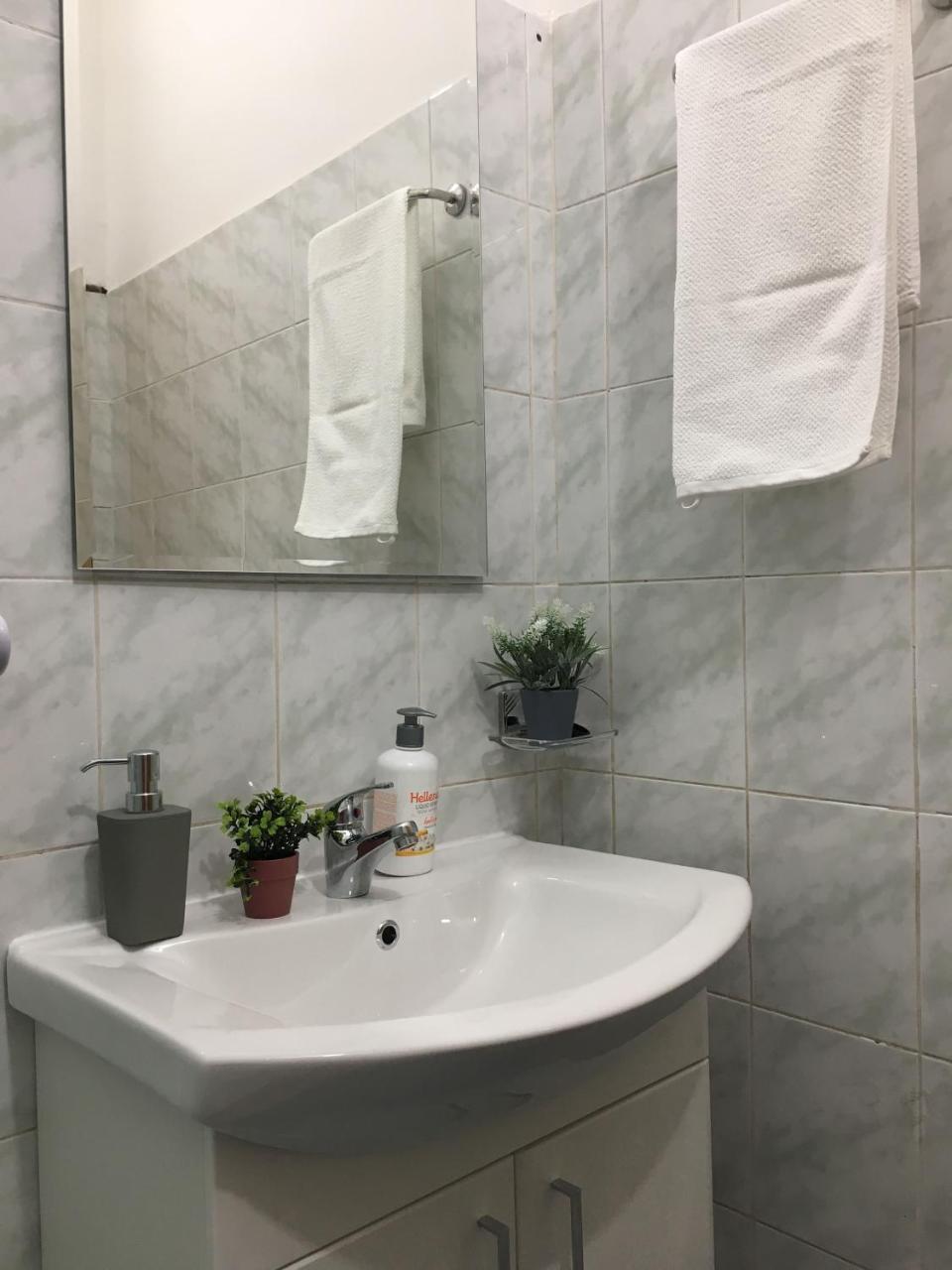 Apartments Valentina - Free Parking Mostar Esterno foto
